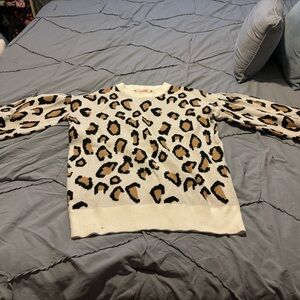 Mazik Leopard Print Bubble Sleeve Sweater Size Small
Item 2